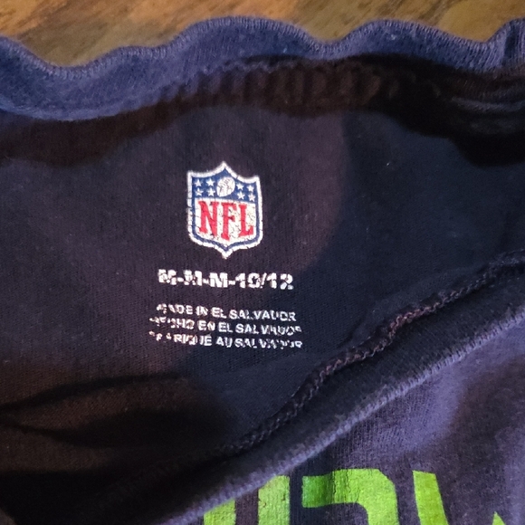 💥Buy2Get1Free💥Kids Seahawks Football Navy T-Shirt - Picture 2 of 2